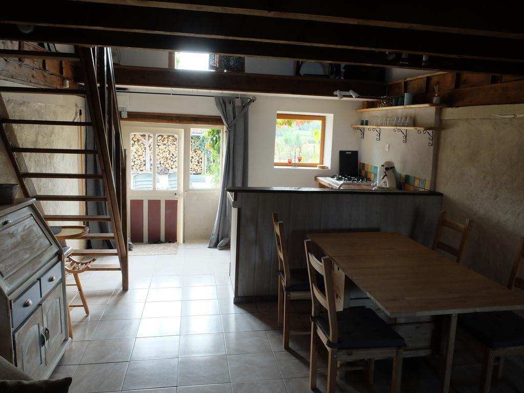 Le Bon Coeur Bed & Breakfast Ygrande Exterior foto